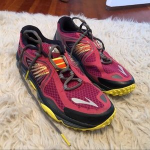 Never worn! Brooks puregrit trail running shoes